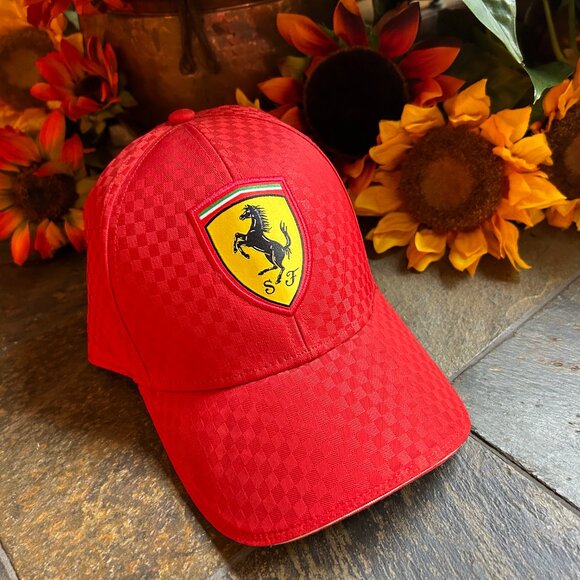 Scuderia Ferrari Other - F1 Scuderia Ferrari New Race Check Cap (NWT)